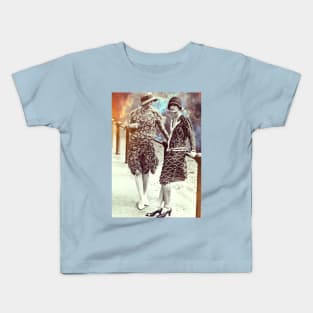 Afternoon walk... Kids T-Shirt